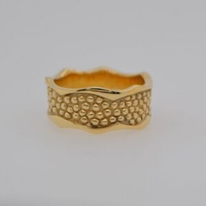 18K Sculpted Pebble Band