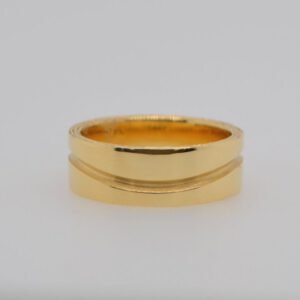 One of a Kind, 18K Curved Groove Natural Edge Band