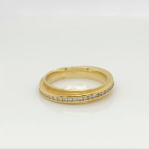 18K Sculpted Diamond Eternity Band