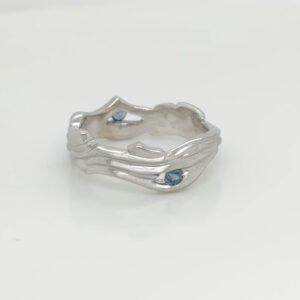 14K Yogo Montana Sapphire Wavy Brushed Band