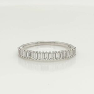 14K Baguette Diamond Vertically Set Band